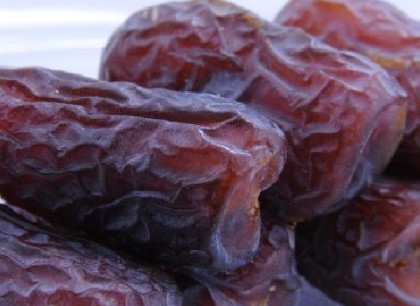 قیمت خرید خرمای پیارم صادراتی با فروش عمده